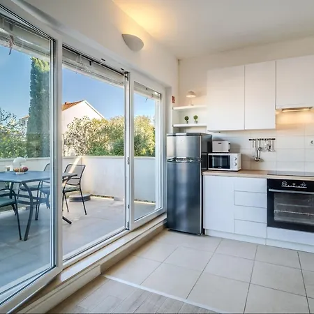 Διαμέρισμα Tomy - One Bedroom With Balcony And Sea View 1