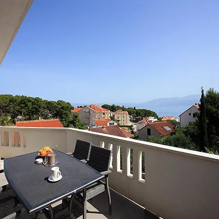 Apartment Tomy - One Bedroom With Balcony And Sea View 1