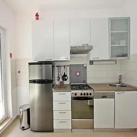 Tomy - One Bedroom With Balcony And Sea View 1 * Sutivan